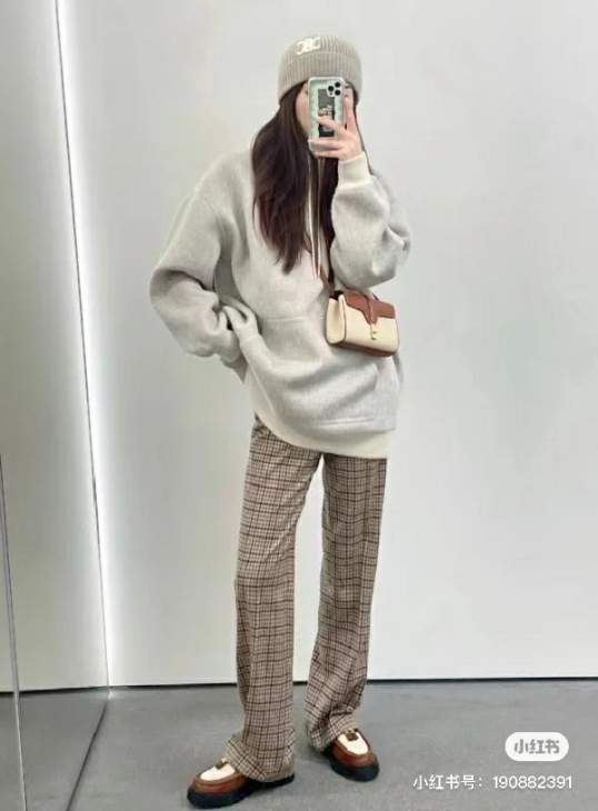 Picture of Celine Handbags _SKUfw225666746fw